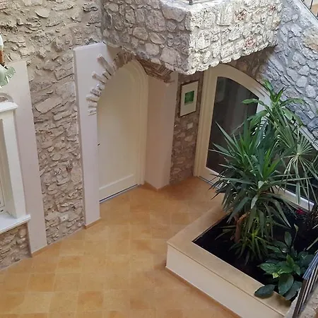 Antica Corte マルチェージネ