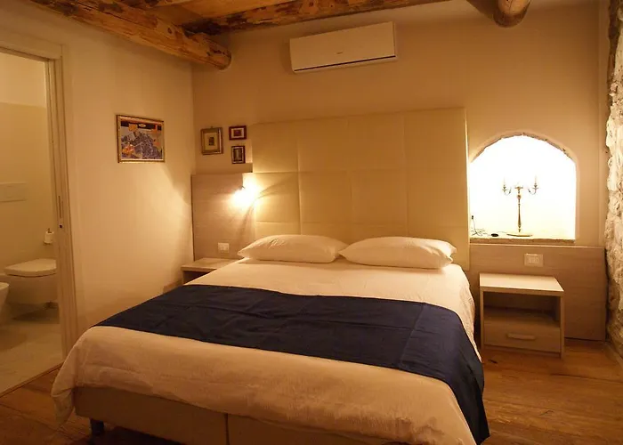 Antica Corte Bed & Breakfast